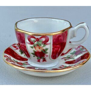 Royal Albert Old Country Roses Ruby Damask Miniature China Teacup & Saucer Set